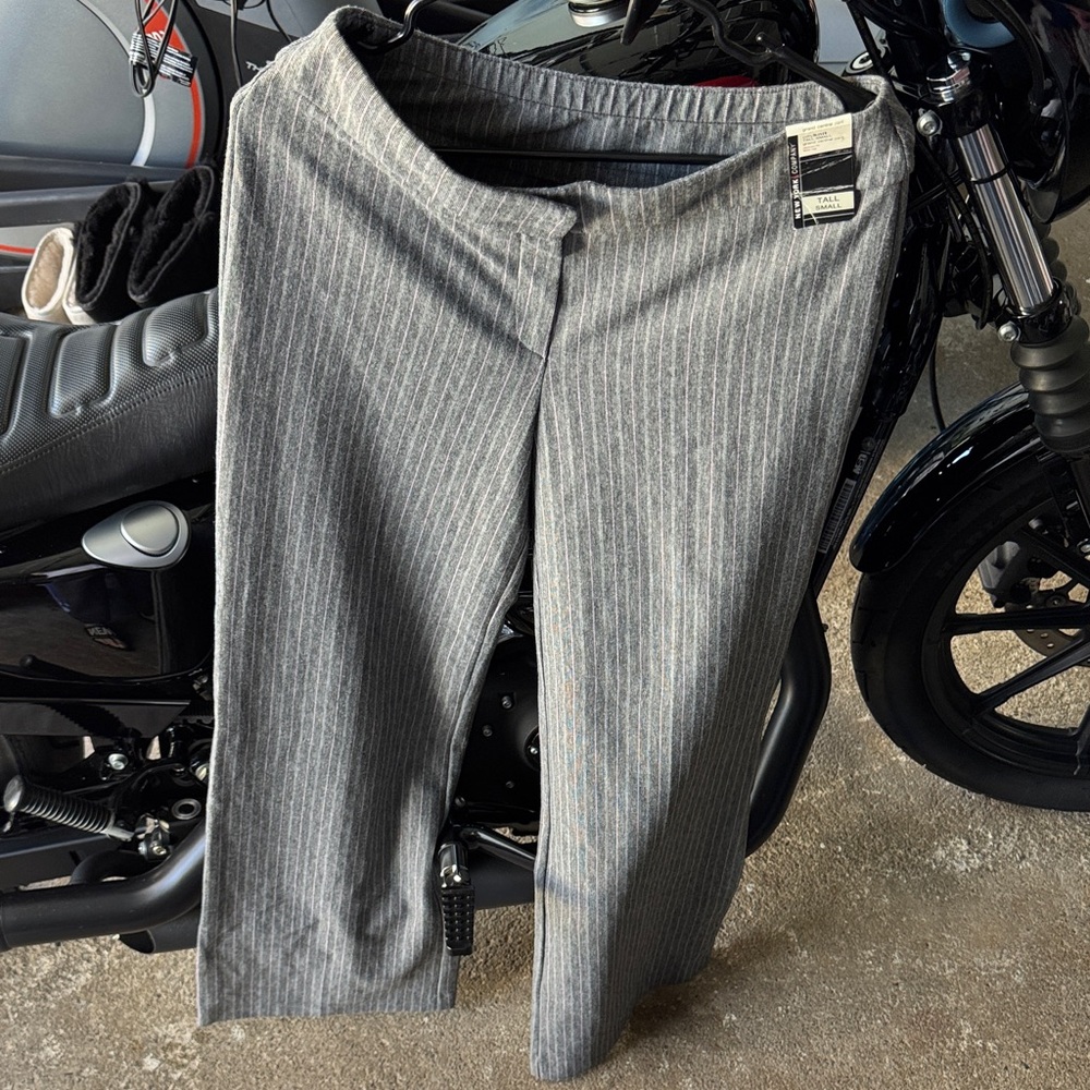New York & Company Women Gray Pinstripe Pants